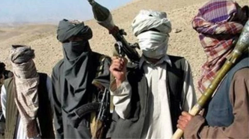 Αφγανιστάν: Ταλιμπάν εισέβαλαν σε βάση του στρατού – Νεκροί  10 στρατιώτες